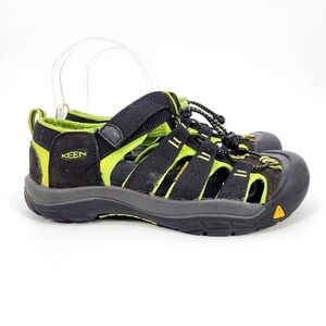 Keen Newport H2 Hiker Waterproof Sandals Closed Toe Black Green Size 6